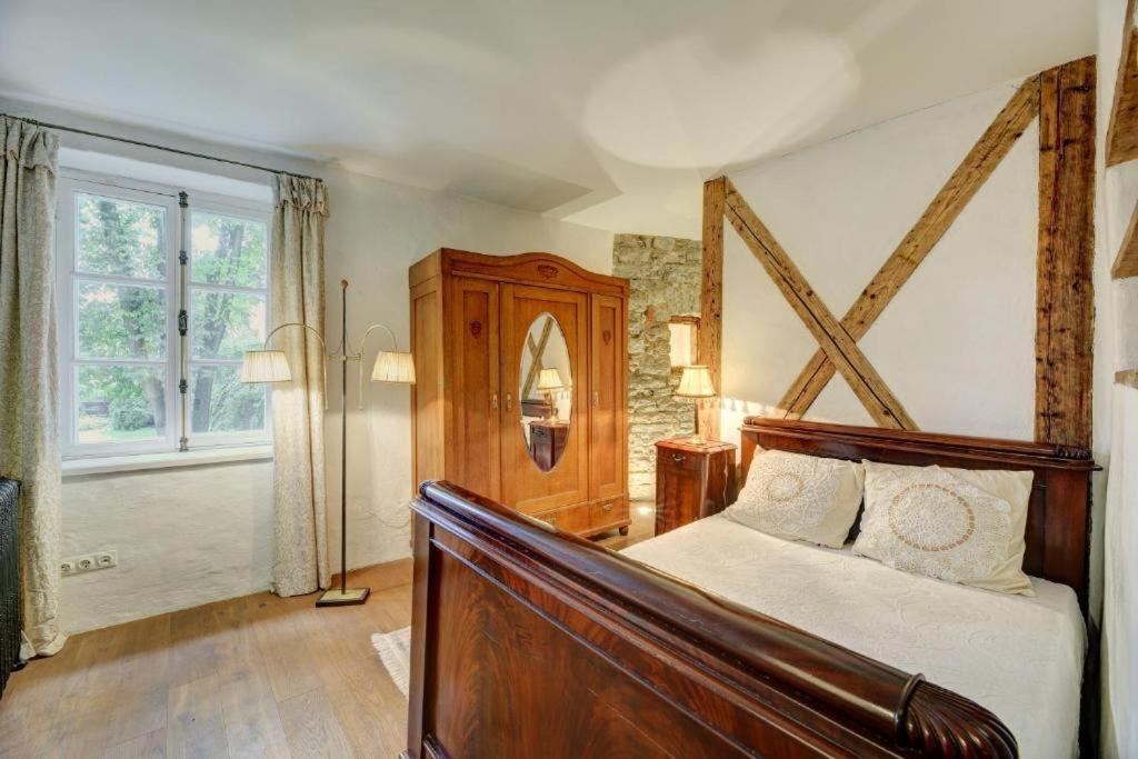 Cozy Old Town Historic House * Таллин