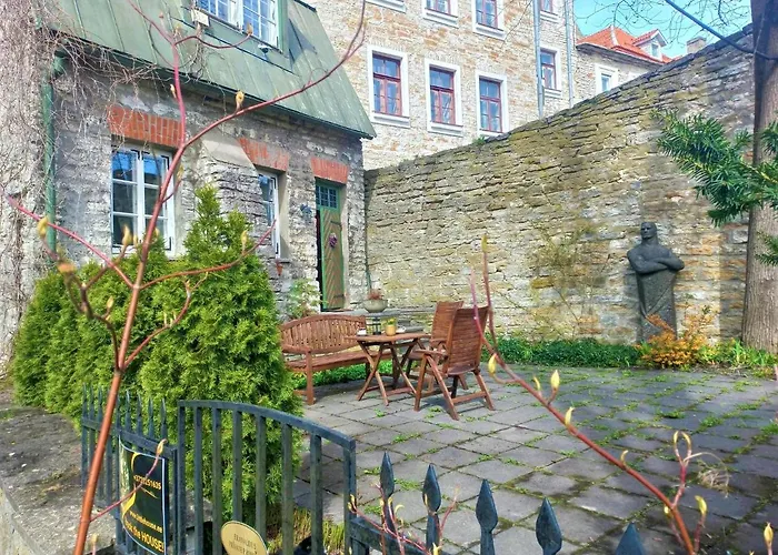 Cozy Old Town Historic House